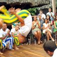 Michelle Obama à Brasilia entourée de sa famille assiste à un spectacle de Capoeira, le 19 mars 2011 