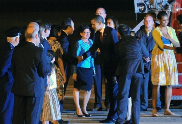 Barack Obama et sa famille lors de leur tournée officielle en Amérique latine. Ici, à leur arrivée à Rio le 19 mars 2011