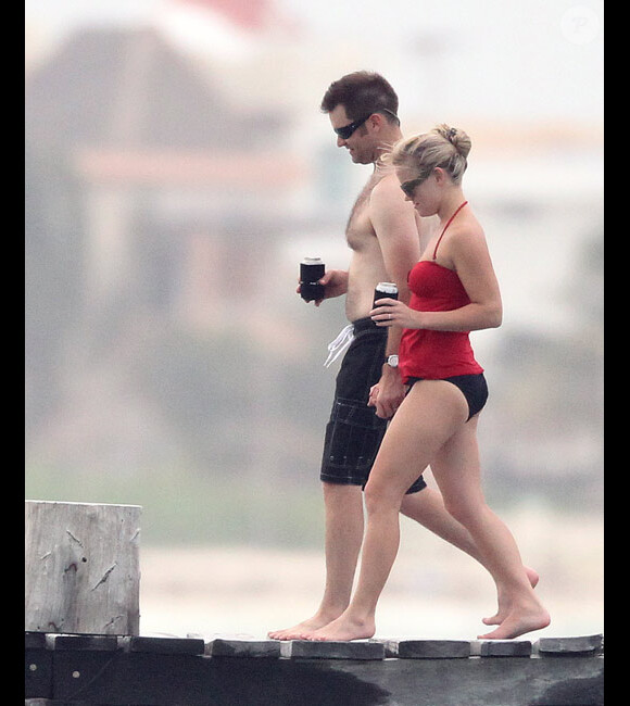 Reese Witherspoon et son fiancé Jim Toth en vacances au Mexique en juin 2010