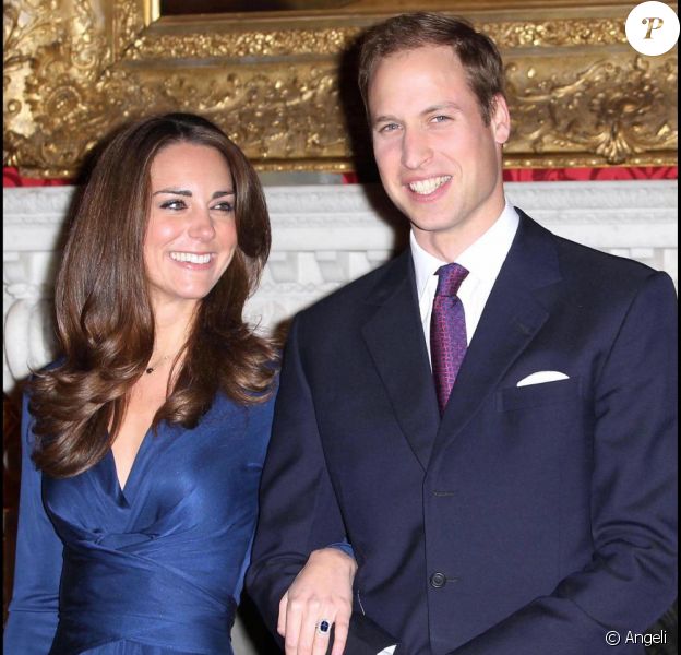 Le Prince William et Kate Middleton lors de l'annonce de leurs fiançailles, le 16 novembre 2010.