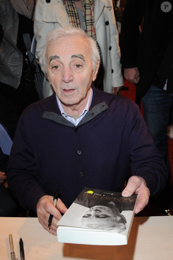 Charles Aznavour, Salon du livre de Paris, le 19 mars 2011