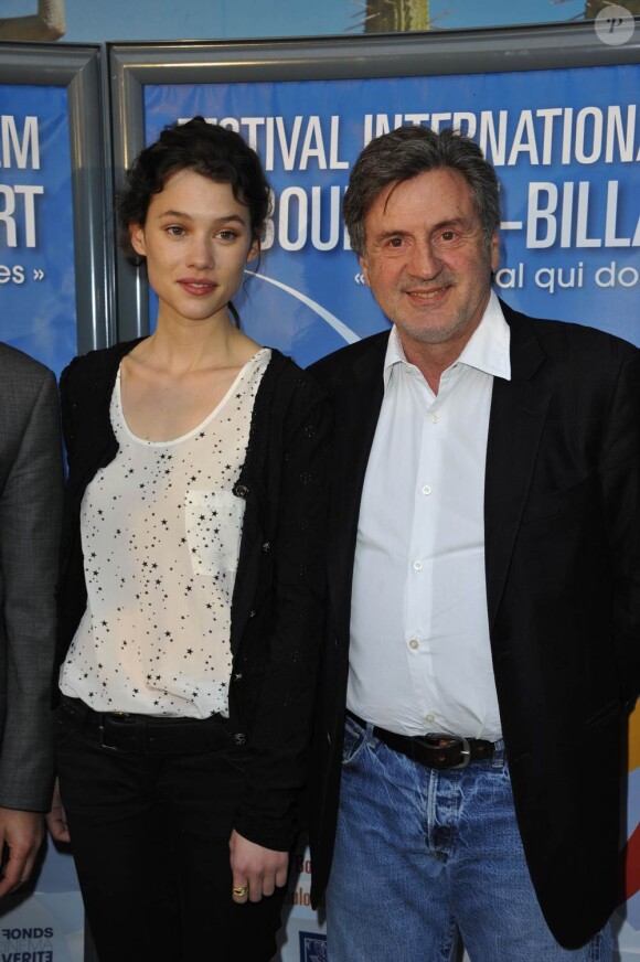 Astrid Berges-Frisbey et Daniel Auteuil à l'occasion du 1er Festival International du Film de Boulogne-Billancourt, à Paris, le 1er avril 2011.