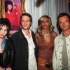 Michael Vartan en compagnie de David Hallyday, Béatrice Dalle et Cathy Guetta à Paris en avril 2001