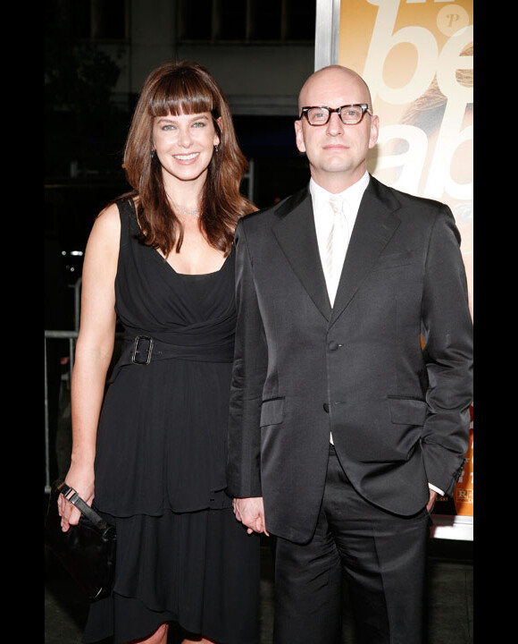 Steven Soderbergh et sa femme Jules Asner posent lors d'une soirée à New York en septembre 2009