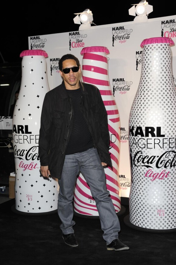 JoeyStarr lors du lancement Coca Cola Light pour célébrer les bouteilles imaginées par Karl Lagerfeld. Le 7 avril à Paris