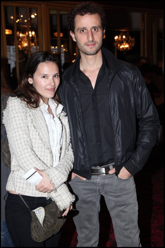Virginie Ledoyen et Arié Elmaleh au casino de Paris pour une des deux dernières représentations de Jérôme Commandeur se fait discret - Saison 2, le 9 avril 2011