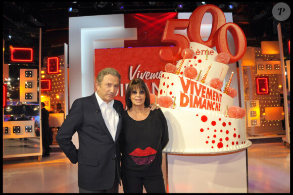 Vivement Dimanche fête sa 500ème émission avec Michel Drucker et françoise Coquet ! (enregistré le 13 avril pour une diffusion le 17 avril 2011)