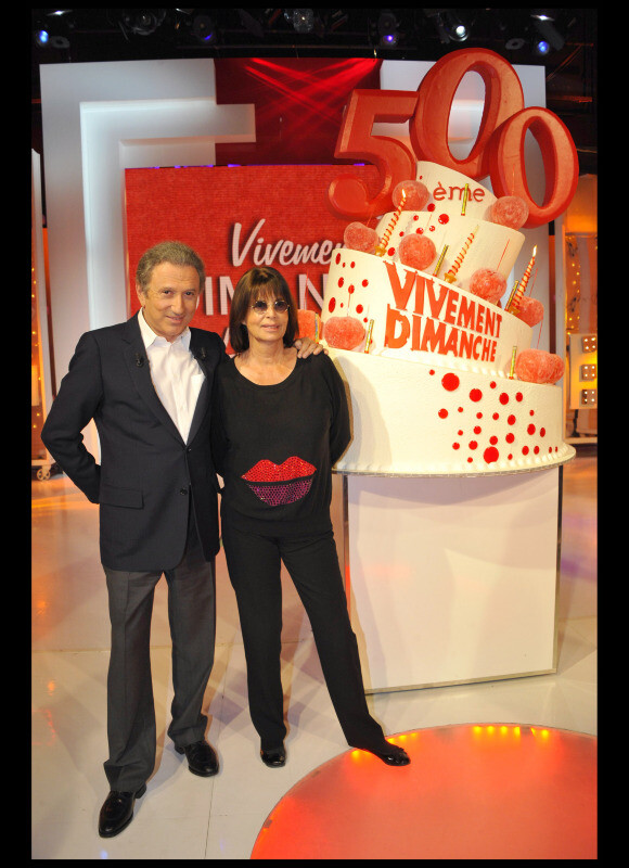 Vivement Dimanche fête sa 500ème émission ; Michel Drucker et Françoise Coquet ! (enregistré le 13 avril pour une diffusion le 17 avril 2011)