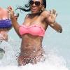 Serena Williams sur la plage de Miami, le 16 avril 2011. Les vertus de l'hydrothérapie...