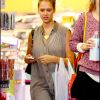 Jessica Alba en shopping avec sa fillette !