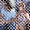 Britney Spears assiste, en compagnie de Jason Trawick, au match de baseball de son petit Sean Preston, cinq ans, à Los Angeles, dimanche 17 avril.