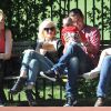 Gwen Stefani et Gavin Rossdale passent du temps avec leurs deux enfants Zuma et Kingston à Londres. Ils s'occupent avec bonheur du bébé d'une amie. 3 mai 2011