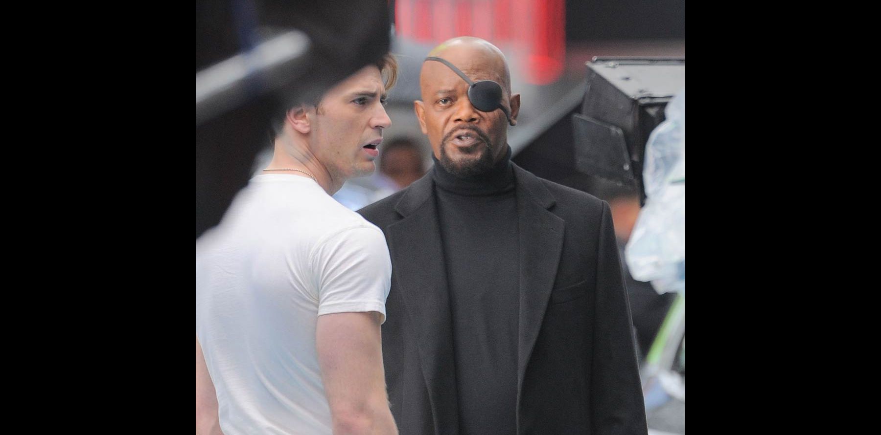 Avengers Premier petit tour sur le tournage des superhéros ! Purepeople Avengers Premier petit tour sur le tournage des superhéros ! Purepeople