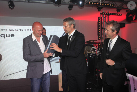 Pascal Lengagne et Lambert Wilson lors de la soirée des Audi Talents Awards au Audi Lounge à Cannes le 12 mai 2011