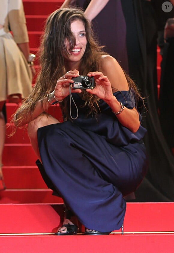 Maïwenn lors de la montée des marches du film Polisse durant le 64e Festival de Cannes le 13 mai 2011