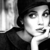 Angelina Jolie pour la campagne St John