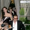 Brad Pitt et Angelina Jolie à la sortie du restaurant L'Affable, à Cannes, à l'occasion du 64e Festival International du Film, le 16 mai 2011.