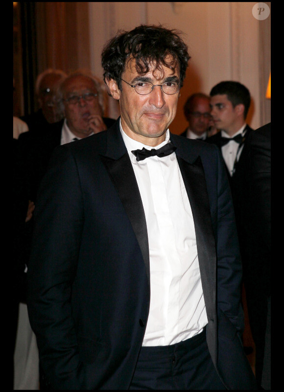 Albert Dupontel lors du dîner au Carlton après l'hommage au festival de Cannes de Jean-Paul Belmondo le 17 mai 2011