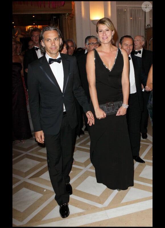 Paul et Luana Belmondo lors du dîner au Carlton après l'hommage au festival de Cannes de Jean-Paul Belmondo le 17 mai 2011