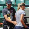 Maria Sharapova, 24 ans, numéro 7 mondial, aborde Roland-Garros dans les meilleures conditions : victorieuse à Rome, elle peut compter sur le soutien de son fiancé Sasha Vujacic, comme lors de son entraînement Porte d'Auteuil, le 18 mai 2011.