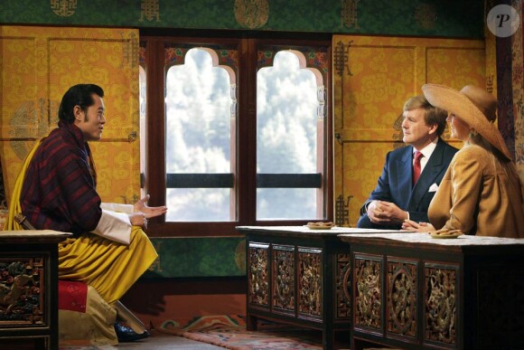 Le (futur, à l'époque) roi Jigme Khesar Wangchuck du Bhoutan lors de la visite officielle du couple héritier des Pays-Bas, en octobre 2007.