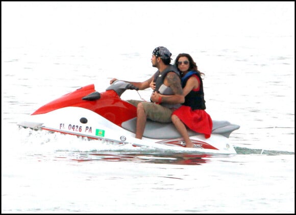 Eva Longoria et son boyfriend Eduardo Cruz passent des congés ensoleillés à Miami, en mai 2011.