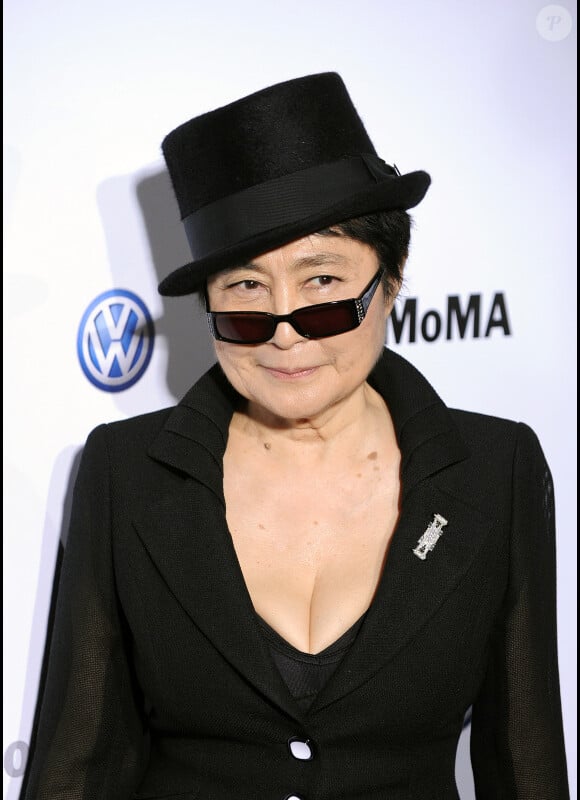 Yoko Ono lors du dîner Volkswage au musée des arts modernes (Moma) de New York le 23 mai 2011