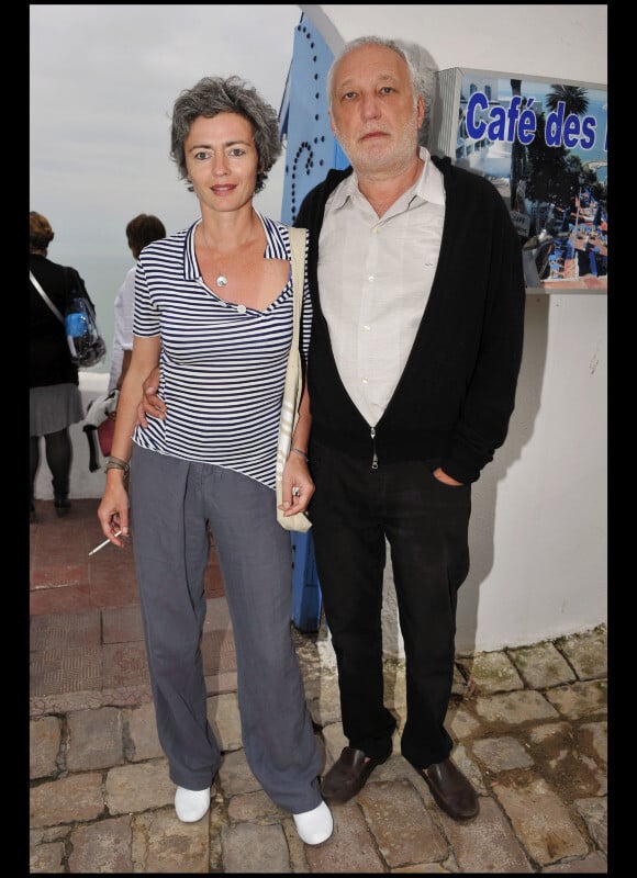 L'actrice Alexia Stresi et l'acteur François Berléant au cours du voyage du Jasmin, en Tunisie le 8 mai 2011.