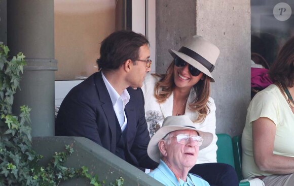 Jean-Luc Delarue amoureux dans les gradins de Roland-Garros, à Paris, le 28 mai 2011.