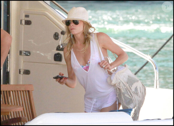 LeAnn Rimes et Eddie Cibrian en voyage de noces à Cabo San Lucas, au Mexique, le 26 mai 2011