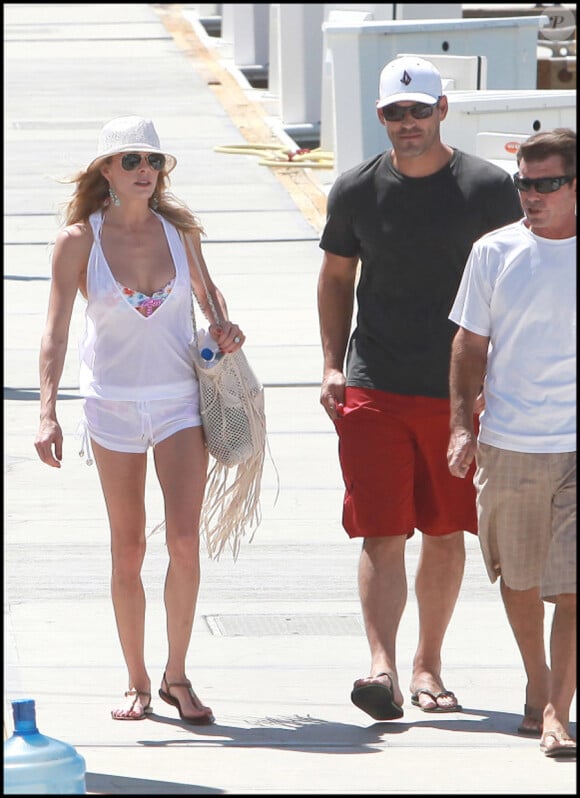 LeAnn Rimes et Eddie Cibrian en voyage de noces à Cabo San Lucas, au Mexique, le 26 mai 2011