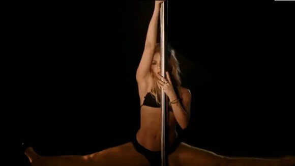 Shakira enragée : Brunette débauchée et bombe de pole-dance dans 'Rabiosa' !