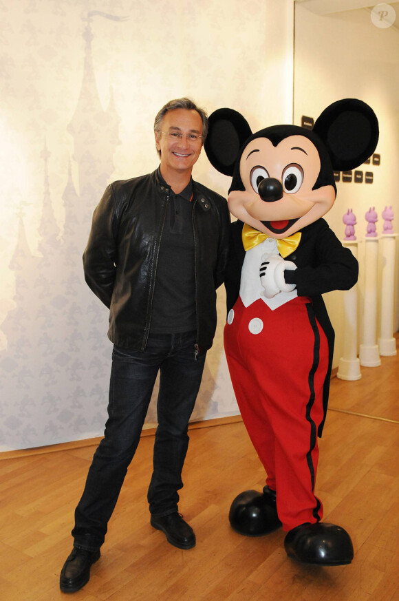 Laurent Petitguillaume lors du vernissage de l'exposition "My Disneyland" au sein de la galerie 'My Disneyland' à Paris VIIIe le 7 juin 2011