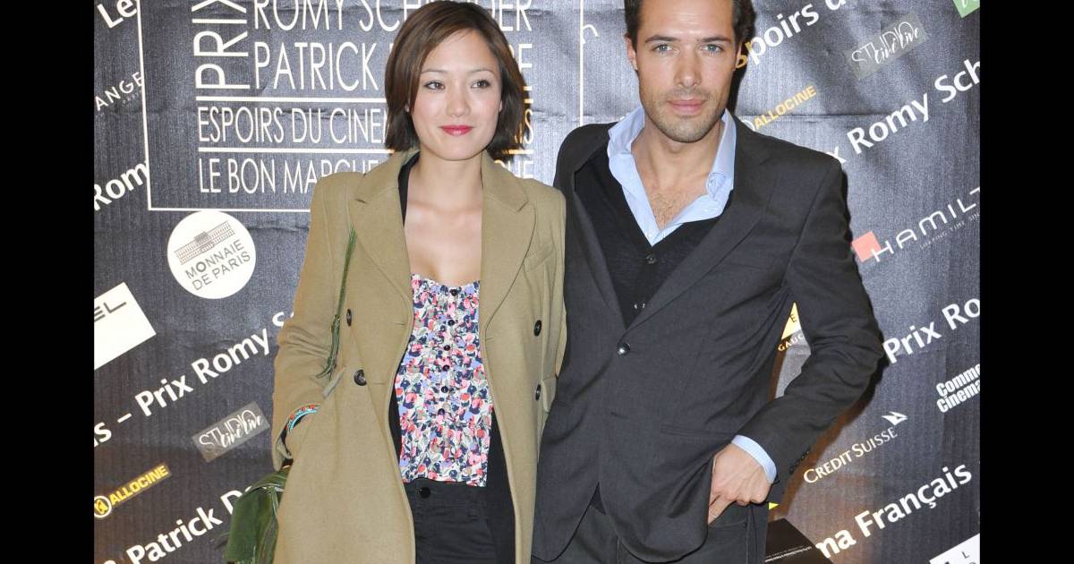Nicolas Bedos et sa compagne Pom en avril 2011. - Purepeople