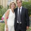 Pour sa troisième édition, la soirée de gala annuelle de la marque Longines, donnée samedi 4 juin 2011 en marge de Roland-Garros, récompensait Jim Courier, en présence de Bernard de la Villardière et de son épouse.