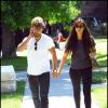 Shia Labeouf se promène avec sa petite amie Karolyn à Los Feliez, en Californie, dimanche 5 juin 2011.