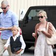 Reese Witherspoon, Deacon Philippe et Jim Toth, trio familial et séduisant le 12 juin 2012 à Santa Monica 