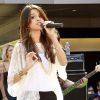 Selena Gomez donne un concert pour ses fans à Santa Monica, le 13 juin 2011.
