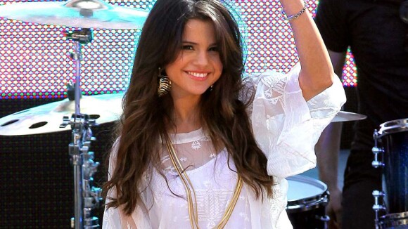 Selena Gomez, à peine sortie de l'hôpital, est déjà sur scène