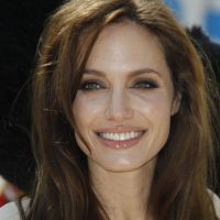 La tigresse Angelina Jolie met K.O. Michelle Williams et Monica Bellucci