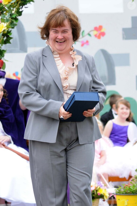 Susan Boyle radieuse le 20 juin 2011 à Blackburn 