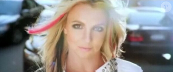 Britney Spears dans son dernier clip I wanno go !