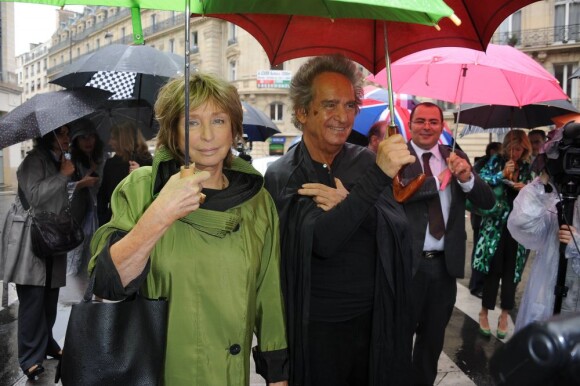 Danièle Thompson et son mari Albert Koski lors de l'inauguration de la Place Gérard Oury, dans le VIIIe arrondissement de Paris, le 22 juin 2011.