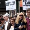 Arielle Dombasle avec Bertrand Delanoë à la Gay Pride