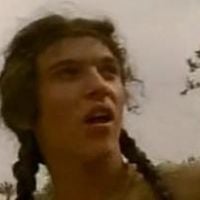 Les débuts du sexy Jonathan Rhys-Meyers : Samson à couettes ou torse nu !