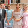 La jeune Pauline Ducruet, fille de Stéphanie de Monaco et nièce du prince Albert, s'est signalée à l'occasion du mariage princier célébré le 2 juillet 2011, au côté de son frère Louis Ducruet et de sa soeur Camille Gottlieb. Prête à suivre les traces de sa cousine Charlotte Casiraghi ?