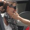 Après un week-end en famille pour l'anniversaire de son mari, Katie Holmes est partie pour Paris ! Miami, 4 juillet 2011