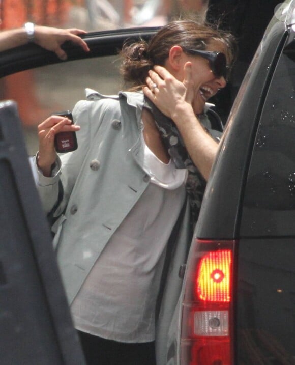 Katie Holmes garde son joli sourire malgré quelques jours de séparation avec son mari Tom Cruise. Miami, 4 juillet 2011