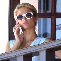 Paris Hilton : Son admirateur collant remet ça et se fait arrêter sous ses yeux