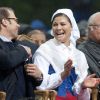 La princesse Victoria de Suède fêtait le 14 juillet 2011 son 34e anniversaire, sous la pluie mais dans la bonne humeur, entourée de son époux le prince Daniel, de ses parents le roi Carl GXVI Gustaf et la reine Silvia, de son frère le prince Carl Philip et de sa soeur la princesse Madeleine.